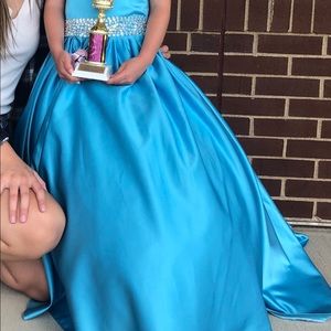 Blue Pageant dress size 6, worn once